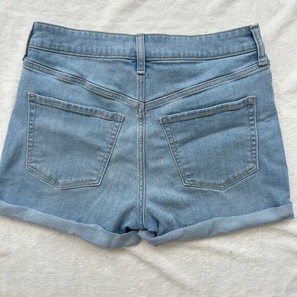 ๐ด High-Rise Jean Shorts, Rolled Cuff, Old Navy Wow Size 4 - Picture 3 of 5